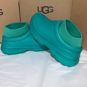 UGG TASMAN X
